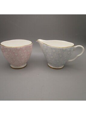 Wedgwood Cuckoo Mini Sugar & Cream Bone China Set Floral Gift Box Open